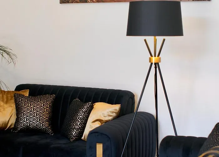 Апартаменты Boutique Limonia - Historic Heart Of *